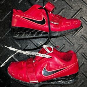 Nike romaleos 2 Size 6.5M / 8W